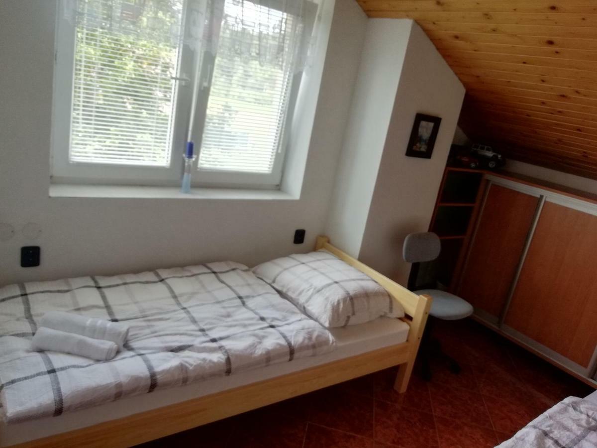 Apartamento Privát Čerenica Belusa Exterior foto